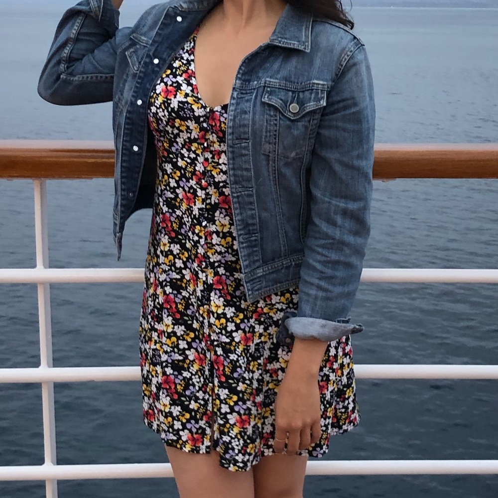 Forever 21 floral dress black and white size small